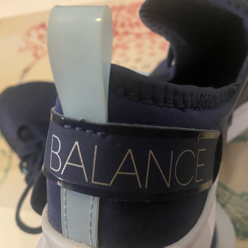 New Balance Memory Foam Running Shoes/Sneakers - image 4